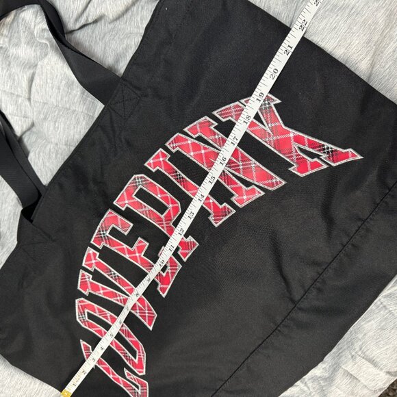 PINK Victoria's Secret LOVE PINK Tote with Zipper, Plaid Christmas Pattern, NWT - Picture 3 of 6